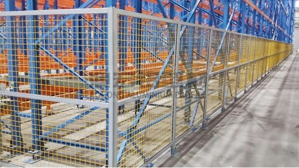 鋁型材圍欄憑什么成倉儲物流升級的優選？